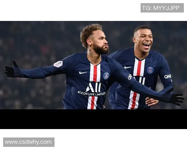 内马尔凭借绝佳表现帮助巴黎轻松击败里尔，登上法甲榜首位置